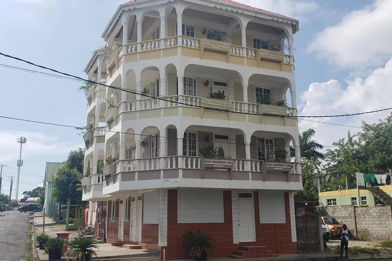 Unit 5/6 Private Apartment - Roseau 0*,  Dominique